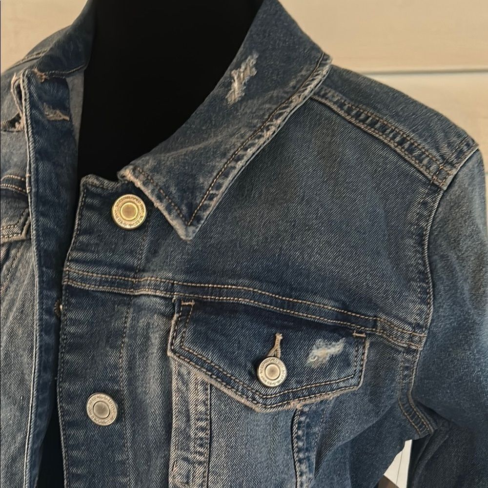 NWT SO Essential Denim Jacket Medium   E - Picture 4 of 9